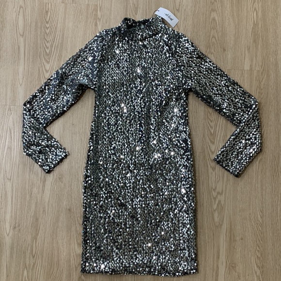 Nasty gal sequin bodycon long sleeve dress nwt - Picture 5 of 6
